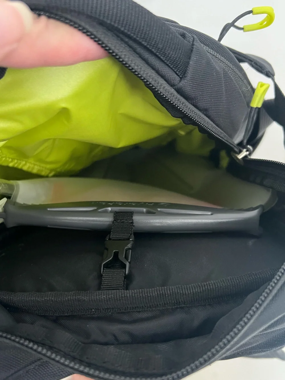 Osprey Raptor 14 Hydration Hiking Backpack - Black with Lime Accents